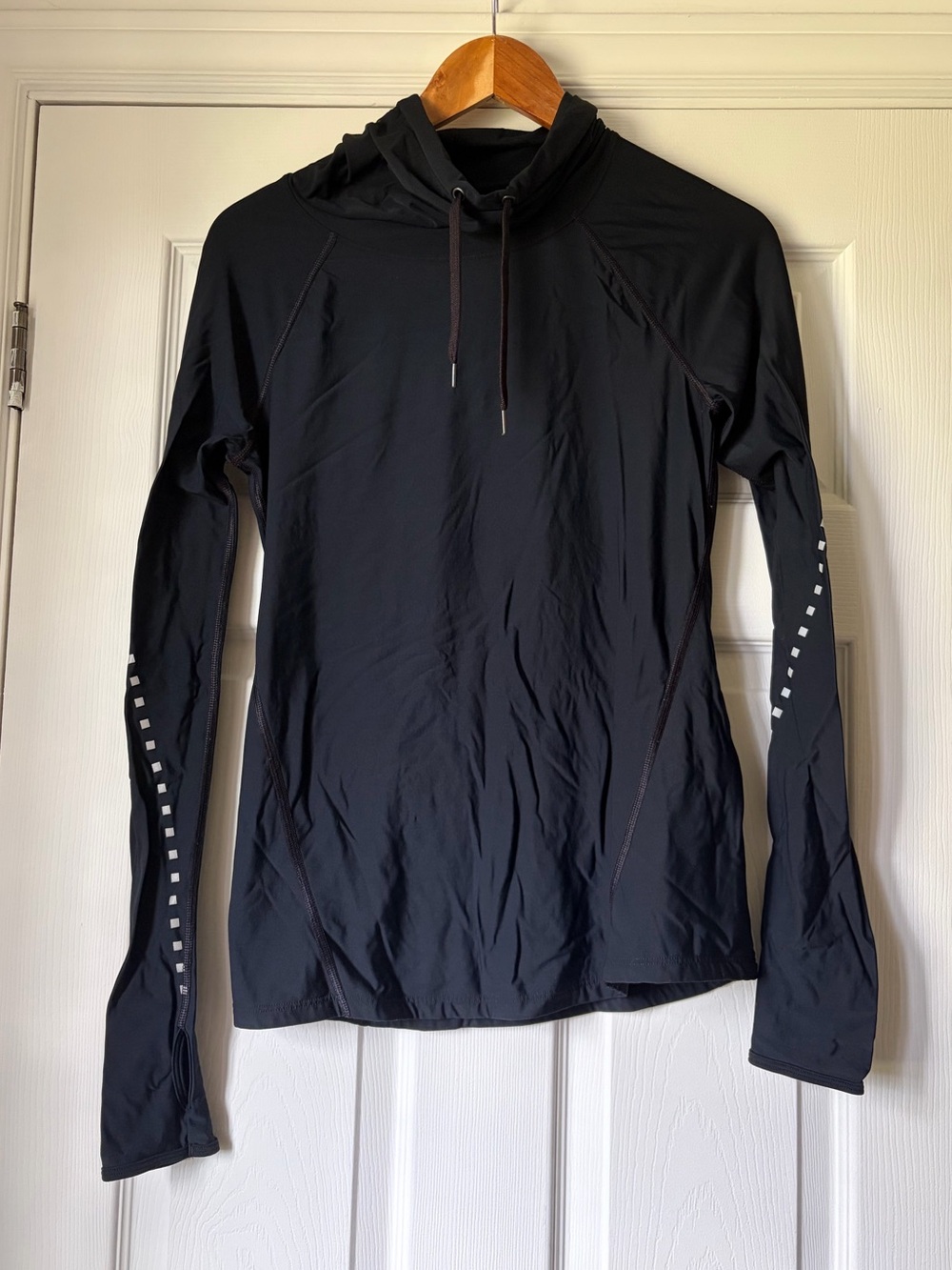 GapFit Reflective Pullover Cowlneck Black Athletic Running Top Size Small - Picture 4 of 6